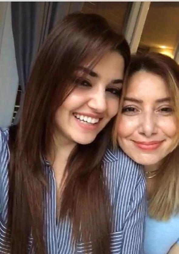 Allah acil ifalar versin, umarm bir an nce yeniden salna kavuur ve bu zor gnleri atlatrlar. &#8220;ddialarn aksine ilikimi sonlandrma kararmn tek sebebi, konsantrasyonumu sadece anneme verebilmek. Bu ar srete sadece ailemle olmak istiyorum&#8221; dedi Hande Erel...