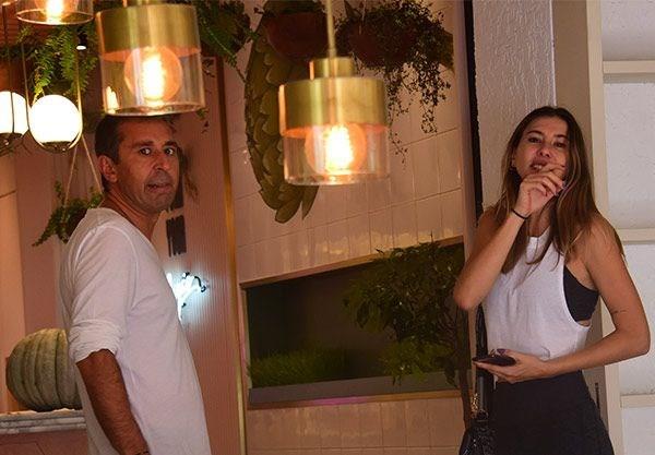 �eyma Suba��, Bebek'te a��l���n� yapmaya haz�rland��� mekan�nda objektiflere yans�d�. Amerika'n�n Nevada ��l�nde her y�l ger�ekle�en Burning Man Festivali'ne'ne d�rt kez kat�ld���n� belirten �eyma Suba��, "Art�k profesyonel oldum. Acun seneye gelecek in�allah, s�z verdi" dedi.