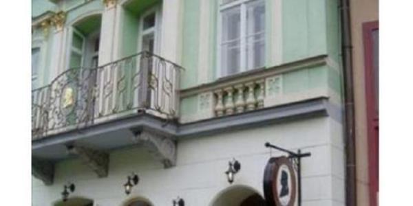 Yolda mutlu mesut yrrken kafaya balkon dmesi (Dudullu).