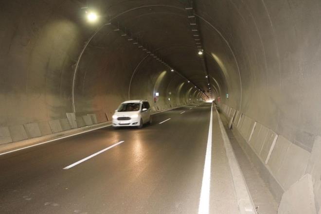 TNELLERE PKK SALDIRILARI  Cudi Da'nn tnellerle almasn salayan yollarn yapm srerken, almalar, terr saldrlaryla PKK tarafndan engellenmek istenmiti. Yapm yaklak 21 yl sren rnak- Cizre yoluna geen sre iinde yaplan terr saldrlar yle: