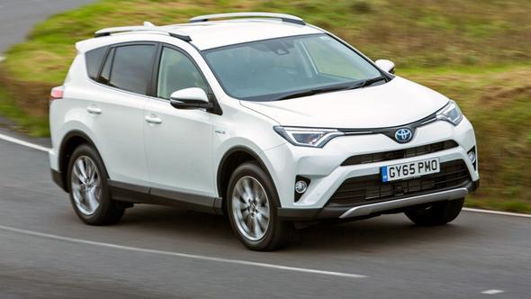 Toyota RAV4 Hybrid 2.5 4X4    Eski Fiyat - 330.750    Yeni Fiyat - 315.150    Fark - -15.600    Deiim - %4.7