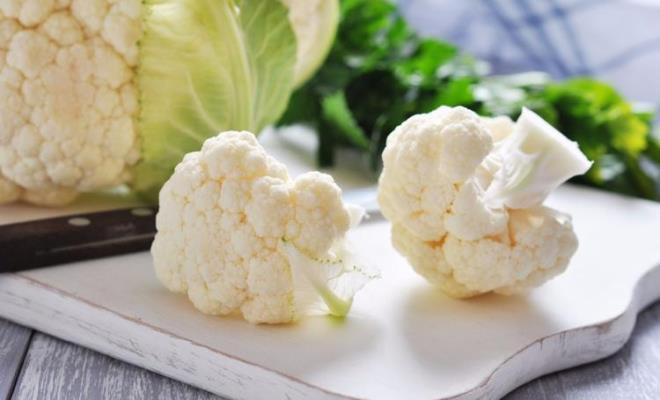 Karnabahar<br>  Karnabahar, kronik hastalklarla savamanz salayan antioksidanlar ve fitokimyasallar asndan ok zengindir. Ayrca mkemmel bir folik asit, lif, C ve K vitamini kaynadr. stelik bir porsiyonunda sadece 25 kalori bulunur.