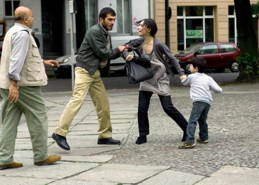 Bu arada Ufuk Bayraktar'n evli ve bir ocuk sahibi olduunu da hatrlatalm.