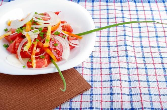 Az ve sk yemek yemek hem kan ekerinizin ar dmesini nler hem de kendinizi daha enerjik hissetmenizi salar. Kk porsiyonlar halinde 3 ara ve 3 ana n yiyebilirsiniz.