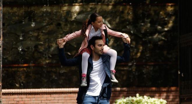 Tm bu tesadflerle hayatn bir araya getirecei insanlarn hibirinin bilmedii ise yk'nn byk bir srr sakladdr.