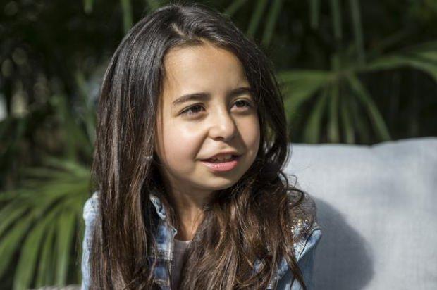 DZNN KONUSU: yk sekiz yanda, yatlarndan farkl olarak algs ok ak olan, empati duygusu gelikin ve ok akll bir kzdr. Doduundan beri birlikte yaad teyzesi onu terk edince, daha nce hi grmedii babas Demir'i bulmak zorunda kalr.