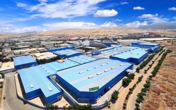 <p>Firma Ad: Altn Ate Kimya </p>  <p>  Sra: 98</p>  <p>  ehir: Hatay </p>  <p>  Ciro (Net Satlar TL): 719.818.524</p>  <p>  Firma Ad: Mutlu Makarnaclk Sanayi </p>  <p>  Sra: 99</p>  <p>  ehir: Gaziantep</p>  <p>   Ciro (Net Satlar TL): 709.734.378</p>  <p>  Firma Ad: Naksan Plastik Sanayi </p>  <p>  Sra: 100</p>  <p>  ehir: Gaziantep</p>  <p>   Ciro (Net Satlar TL): 708.770.003</p>  <p>  </p>