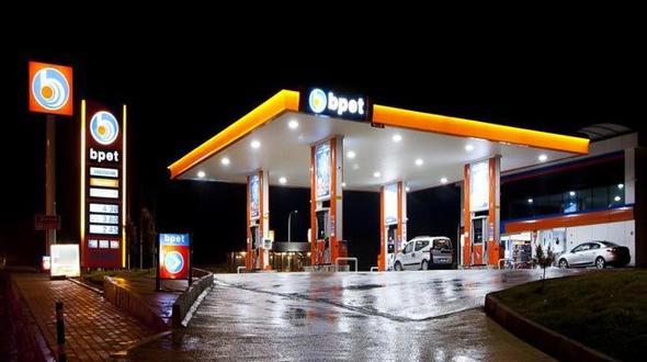 <p>Firma Ad: Balpet Petrol rnleri</p>  <p>   Sra: 28 </p>  <p>  ehir: Mersin </p>  <p>  Ciro (Net Satlar TL): 1.471.377.041</p>  <p>  Firma Ad: Petlas Lastik Sanayi </p>  <p>  Sra: 29</p>  <p>  ehir: Krehir </p>  <p>  Ciro (Net Satlar TL): 1.411.896.519</p>  <p>  Firma Ad: Kayseri eker Fabrikas </p>  <p>  Sra: 30</p>  <p>  ehir: Kayseri </p>  <p>  Ciro (Net Satlar TL): 1.354.161.228</p>  <p>  </p>