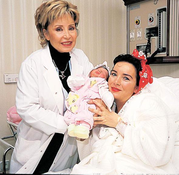 MELTEM DOANAY    1986 Trkiye Gzeli Meltem Doanay, 2002 ylnda ikinci kez anne oldu.Gven Hastanesi'nde Prof. Dr. Sevim Diner Cengiz tarafndan tedavi edilen ve sezaryenle doum yapan Meltem Doanay ile ei Turan Yceer kzlarna Melike Su ismini koydular