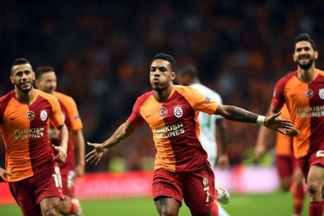 Spor Toto Sper Lig'deki Bykehir Belediye Erzurumspor msabakasnda sakatlanan ve ameliyat edilen Emre Akbaba da Porto'ya kar sahadaki yerini alamayacak.         Sakatlklar bulunan kaptan Seluk nan'n Porto msabakasnda oynamas beklenmiyor. Bykehir Belediye Erzurumspor manda sakatlanan Eren Derdiyok'un durumu ise son antrenmanda belli olacak.