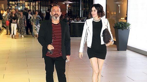 Samyeli&#8217;nin kzlar iin byle bir karar ald, Ylmaz&#8217;n da sevgilisinin bu isteine olumlu yant verdii belirtildi.