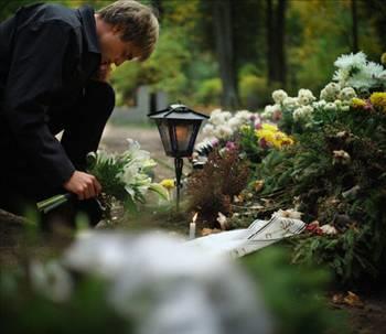 6. Sadece ABD'de topraa gmlen l vcutlardan 827,060 galon akc sv topraa salnyor. Bu da havaya hidroklorik asit, slfr ve karbondioksit karmas anlamna gelir.