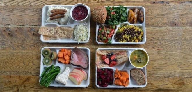 Hangi lkenin beslenme antasnda ne var? Farkl lkelerden renciler le yemeinde neler yiyor? Bored Panda, lkelere gre rencilerin beslenme antalarn derledi.