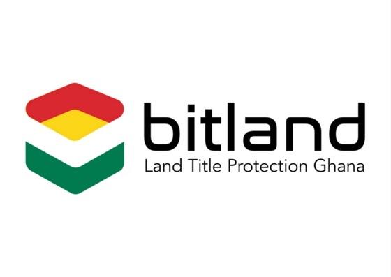 Blockchain (blok zinciri) teknolojisini tapu sicili kapsamnda kullanan ilk startuplardan biri olan Bitland, Time dergisinin &#8220;En Dahi 50 irket&#8221; listesine girdi.Ganal Narigamba Mwinsuubo&#8217;nn liderliinde irket, blok zincirini teknolojisini sabit arazi mlkiyeti kaytlar tutmak iin kullanyor. Uluslararas Para Fonu (IMF) Gana&#8217;daki arazinin yzde 90&#8217;nn kaytl olmadn bu sebeple de yasal ilemler gerekletirilemediini duyurmutu.Bitland&#8217;n operasyonlar kapsamnda arazi mlkiyeti dorulandktan sonra, sz konusu mlkiyet gemie dnk olarak deitirilemiyor ve irket, Gana ynetimi ibirliiyle operasyonlarn ynetiyor.