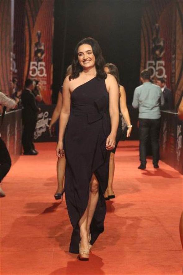 Fadik Sevin Atasoy, festivalde bu yl forum blmyle ilgilendiini syledi. Gelecek sene ekilecek filmleri forumda grdklerini de ifade eden Atasoy, herkesi kutladn ve iyi olann kazanmasn dilediini syledi.