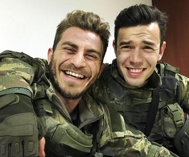 Eren Vurdem (Sz)  <br>  "Canm abim"