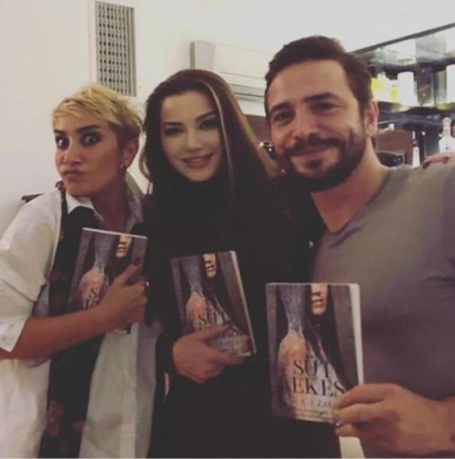 Ortaya kan fotoraf karesi sonras Sla ile Ahmet Kural'n bartklar iddia edildi.