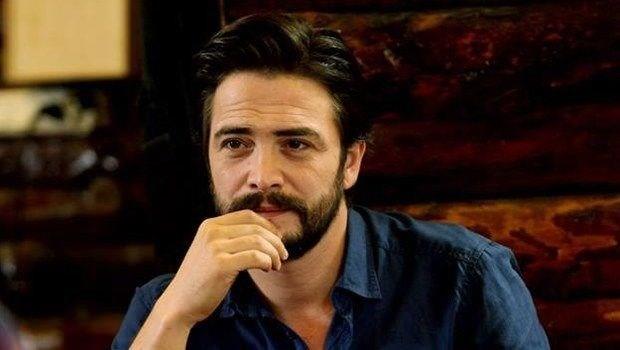 iddete tahamml edemeyen Sla, ilikisini bitirdi. Ahmet Kural&#8217;n son pimanl fayda etmezken Sla, bir daha geri dnn olmayacan da dile getirdi. Ahmet Kural, daha nce de eski kz arkadann parman krmt.    te ayrla dair bilinenler...