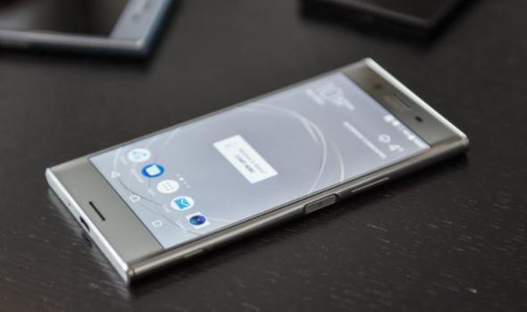 Sony Xperia XZ Premium  <br>  Arl: 195 gram  Ekran znrl: 5.46 in ekran, 3840x2160 piksel znrlk