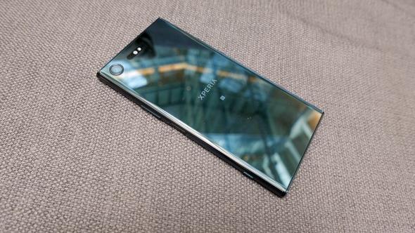 Sony Xperia XZ Premium  <br>  n kamera: 19 MP  Arka kamera: 13 mP