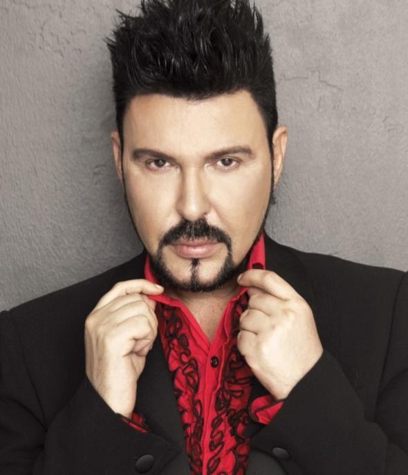 Ben kimse iin kt bir ey sylemiyorum. Kzacaklar bana ama sosyal medyada yeterince konuuyorlar artk biz yapmayalm.  Tm sosyal medya paylamlarn artk yoruma kapal. imdi biri yorum yazm 'onu bunu yaptrd bari kan yaptrmasayd... ' Benim kama cmbzn c'si demedi. Allah byle yaratm.