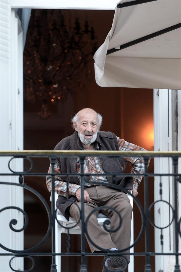 Birok nl kii ile rportajlar yapan ve fotoraflarn eken usta fotorafnn objektifine taklan baz isimler yle: