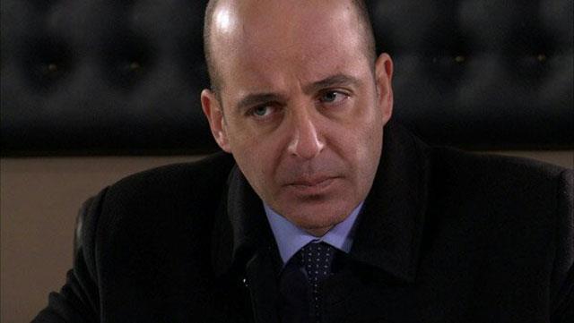 ENS YILDIZ KMDR?: 1972 Almanya doumlu Enis Yldz, 2 sezondur ekranlarda yer almyordu. Poyraz Karayel'de Avukat Necdet rolyle ve Medcezir'de Mithat Civanolu rolleriyle tannyor. En son Show TV'de Cesur Yrek dizisinde rol almt.