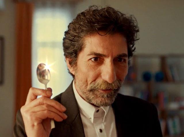 2015 ylnda senaryosunu yazp ynetmenliini zcan Alper'in yapt "Rzgarn Hatralar" adl sinema filminde Onur Saylak, Tuba Bykstn, Sofia Khandemirova, Murat Daltaban, Mustafa Uurlu, Ebru zkan, Menderes Samanclar, Nihat leri rol aldlar.