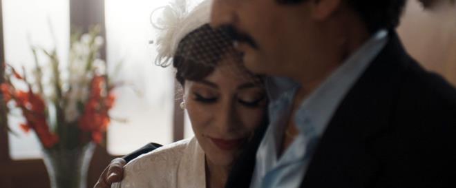 Mslm Grses'i Timuin Esen, ei Muhterem Nur'u ise Zerrin Tekindor'un canlandrd Mslm filmi 26 Ekim'de izleyici karsna kacak.   <p>      Madame Tussauds stanbul Mzesi tarafndan bir ylda hazrlanan Mslm Grses'in birebir llerindeki balmumu figr de filmin gala gsteriminde ilk kez hayranlaryla buluacak.