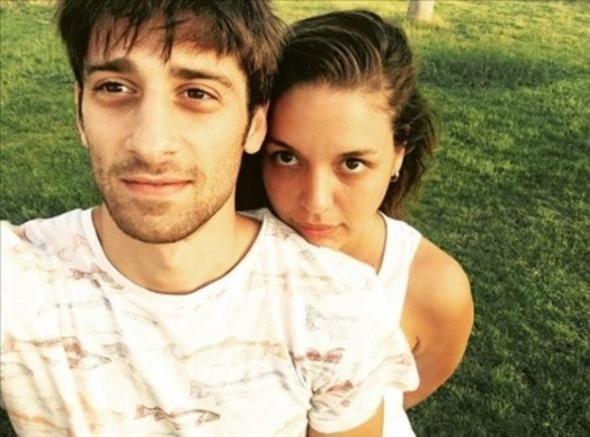 Evliliklerinde 15 ay geride brakan Seda Trkmen ile Bora Akka bart!