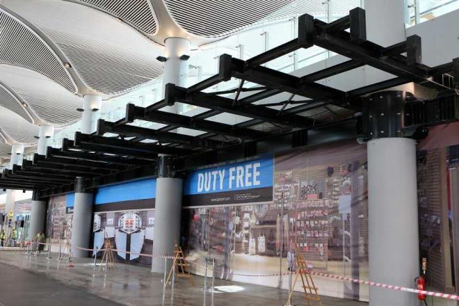 te yandan, 29 Ekim'de alacak havalimannda dnyann en byk tanma operasyonu da Atatrk Havaliman ile yeni havaliman arasnda olacak.