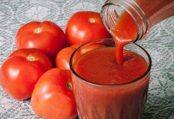 DomatesDomatesler asidiktir. Bu sadece taze domates iin geerli deildir, ayn zamanda soslanm veya ilemden geen domatesler iin de ayndr. Asit diinize olduka fazla zarar verir ve di hassasiyetine yol aar.