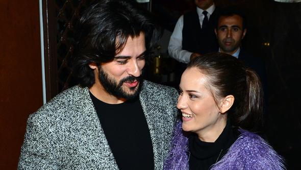 Fahriye Evcen ve Burak �z�ivit �nceki g�n Arnavutk�y’de g�r�nt�lendi.