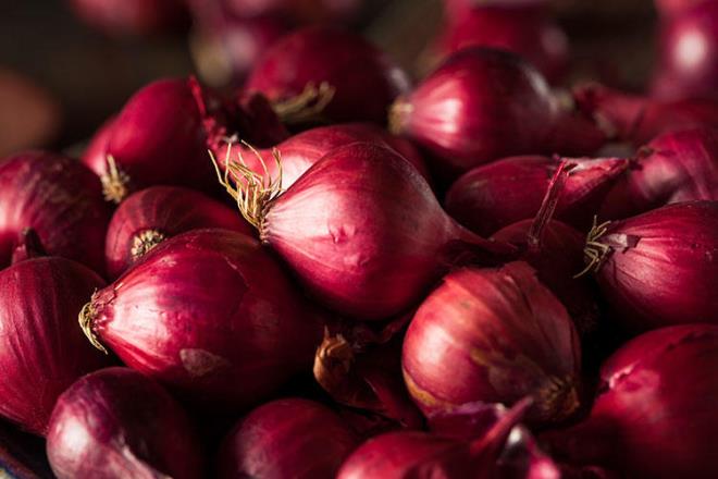 Soan kabuklar    <br>Soann kabuu tansiyon drp kalp saln destekleyen kuersetin maddesiyle dolu. Krmz soanlarn kabuklarndaki kuersetin oran daha da yksek. orba ya da sebze ve et suyu yaparken soanlar tencereye kabuuyla atp, pitikten sonra yerken kabuklarn karabilirsiniz.