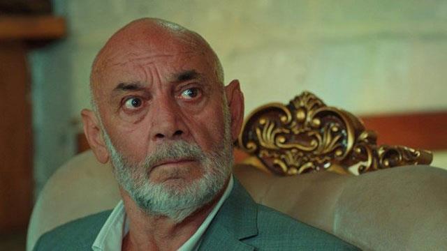 Sadi'yi etkisiz hale getirip depoya saklayan Elmas, adam yerinde bulamaz. Bir sre sonra Sadi'nin hastanede olduunu renir. Adam komadadr. Elmas, bildiklerini anlatmasn diye adamn banda nbet tutar. Sadi lr ancak saklad sr baka bir yerdedir ve ortaya kmas an meselesidir.