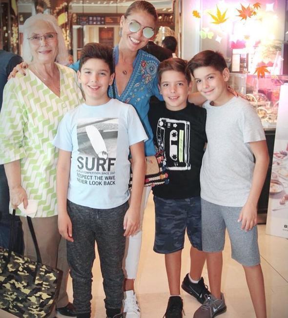 * Daha ok ceza duyacaksnz. Benim dmanlarm daha ok kadnlar. Erkekler araya 3-5 tane serpitirilmi. Onlar ellerine verilen ktlar oynayanlar.<br>    * WhatsApp gruplar varm. Terristler gibi. Sen u saatte vur, ben bu saatte&#8230; Avukatm aradm hemen. Bunu WhatsApp stnden ispatlayabilir miyiz diye? Beni neden ldrmek istediler, ben onlara ne yaptm yani?