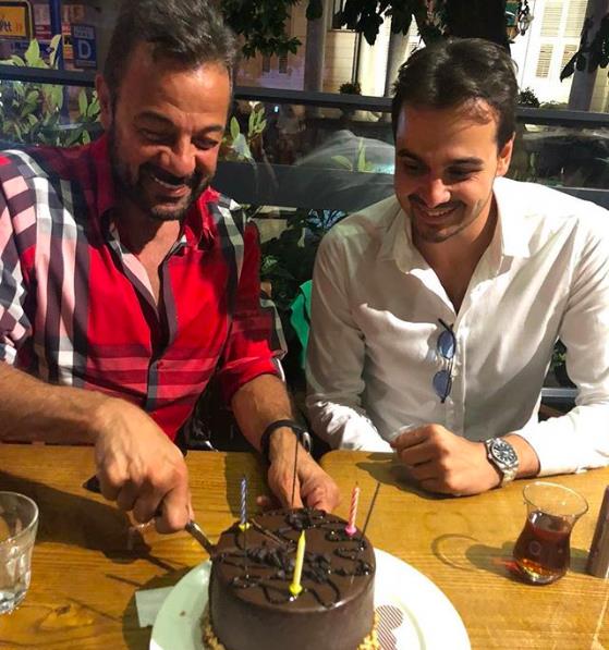 PEK KMDR GEN YETENEK SADR ALIIK: Ekranlara ilk kez Keke Hi Bymeseydik dizisi ile merhaba diyen Sadri Alk'n bu deneyimi dizinin yayndan kaldrlmasyla ksa srd.