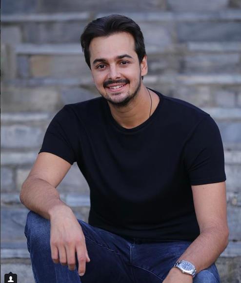 BYLES LK KEZ OLACAK: Sibel Turnagl ile Kerem Alk'n oullar olan ve dedesinin adn alan Sadri Alk, Fekeli'nin genlii ile ilk kez babas ile ekran nne geecek.