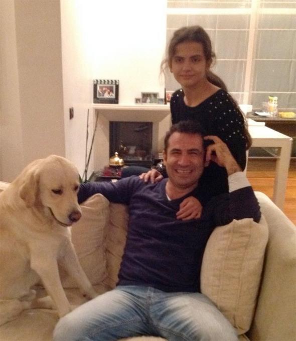 Bir baba olarak iyi bir evlat yetitirebilmek iin grdm yanllar uyarmak, mdahale etmek ve her koulda onun yannda olmak bu hayattaki en nemli varlk sebebim. Benim iin her eyden nce evlatlarm gelir.