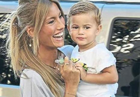 Anne ve babasnn ilk gzbebei olan Kuzey annesinden ok babasna benziyor.