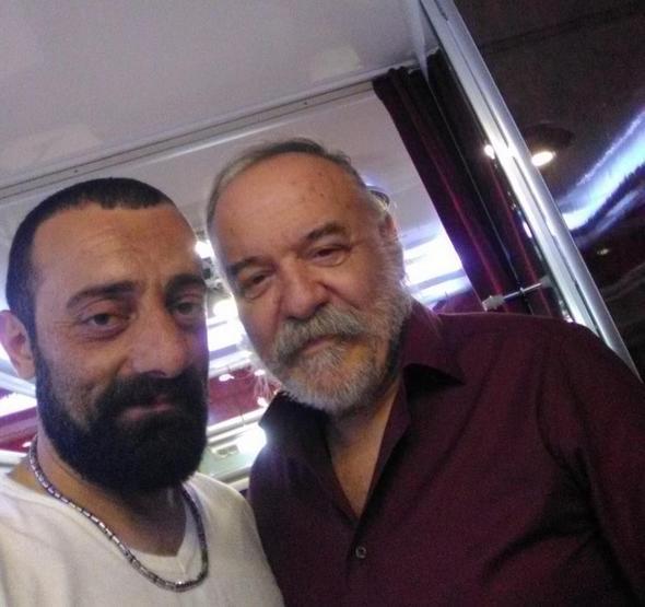 Ben yeni iimi 300 TL&#8217;ye kurdum. Kenarda az param vard ben de hepsini harcadm yeni iime. uan Allah&#8217;a ok kr sfra sfrm.