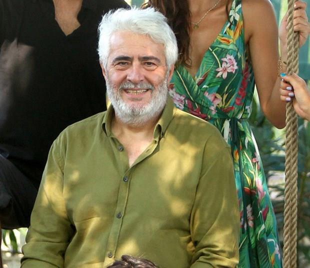 NASIL ZAYIFLADI?    Usta oyuncu, zayflamak iin ekmei hayatndan kard, protein ve sebze arlkl beslendi, sabah-akam aksatmadan yry yapt ve alkol minimuma indirdi.