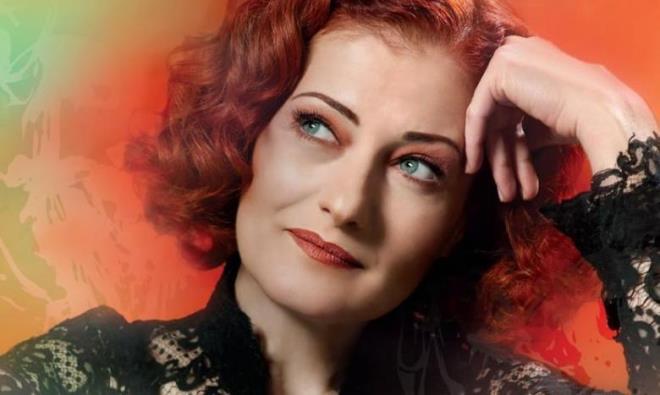 Candan Eretin bir zamanlar Galatasaray Lisesi&#8217;nde mzik retmenlii yapyordu.