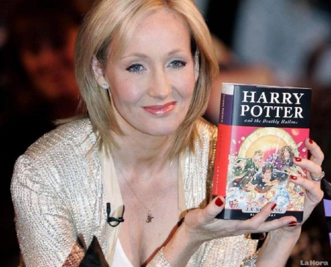 J.K Rowling&#8230; Gnmzde efsane halini alm Harry Potter serisinin yazar J.K Rowling, Portekiz&#8217;de ngilizce retmenlii yapyordu.