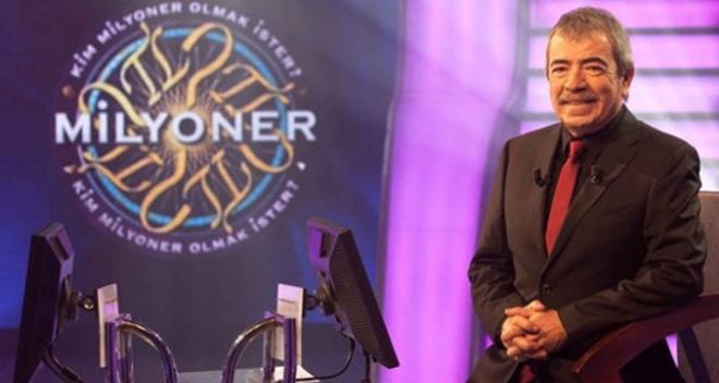 ATV'nin karar ile yarmay uzun sre baarl oyuncu Seluk Yntem sunmutu. Bir dnem baarl bir ekilde yarmann sunucu koltuunda oturan isim daha sonra yarmadan ayrlmt.