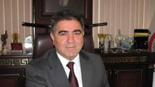 <p>Cafer zdemir - AK Parti Amasya Belediye Bakan aday (Mevcut Bakan)</p>    <p>Cafer zdemir, 1967 ylnda Yozgat Yerky'de dodu. 1990 ylnda Seluk niversitesi Mhendislik Mimarlk Fakltesi Harita Mhendislii Blm'nden mezun oldu. 2003 ylnda AK Parti l Ynetim Kurulu yesi olarak siyasete atlan zdemir, 2004 ylndaki mahalli idareler seiminde birinci sradan Amasya Belediyesi Meclis yesi seildi ve Amasya Belediye Bakan Yardmcl grevine getirildi. zdemir, 29 Mart 2009'daki mahalli idareler seiminde Amasya Belediye Bakanlna ilk kez seildi. 2014'te Belediye Bakanl grevine yeniden seilen zdemir, evli ve 3 ocuk babasdr.</p>