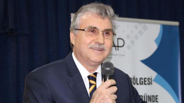 <p>Ekrem Yce- AK Parti Sakarya Belediye Bakan Aday</p>    <p>Krklareli, Erzurum ve Adana gibi illerimizde Diyanet Tekilat ve Vakflar Genel Mdrl ve Trkiye Zirai Donatm Kurumu Genel Mdrl gibi kurum ve kurulularda devlet memurluu (1975 &#8211; 1978)</p>    <p>Askerlik Hizmeti (Yedek Subay) (1985-1986)</p>    <p>Adapazar Merkez Belediyesi&#8217;nde Bakan Yardmcl</p>    <p>aykur Aratrma Enstits Teknoloji Ksm Mdrlnde Mhendis ve iftlik ay Fabrikasnda Ksm Mdrl (1997 &#8211; 1998)</p>    <p>Karadeniz Teknik niversitesi Meslek Yksek Okulu ay Eksperlii Blmnde Okutmanlk</p>