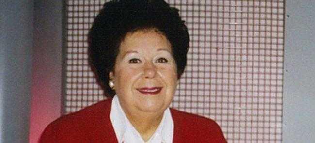 'Bir kova su ile ykanabilir bir su barda su ile de dilerinizi fralayabilirsiniz' szleri bile gnlerce haber kanallarnda bile Aye zgn'n taklitleri de yaplmt.