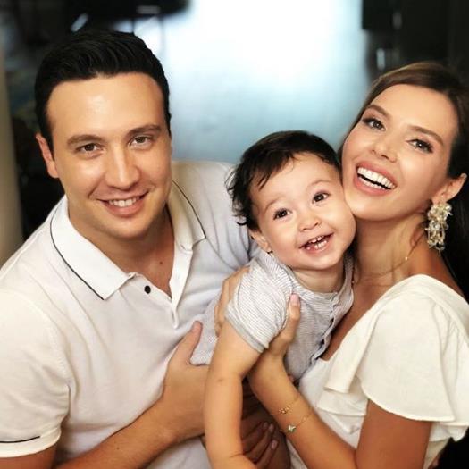 endil, 2008 tarihinde Kurtlar Vadisi Pusu dizisinde Ebru Alemdar karakterini oynayarak televizyonlarda kendisini gstermeye balad.