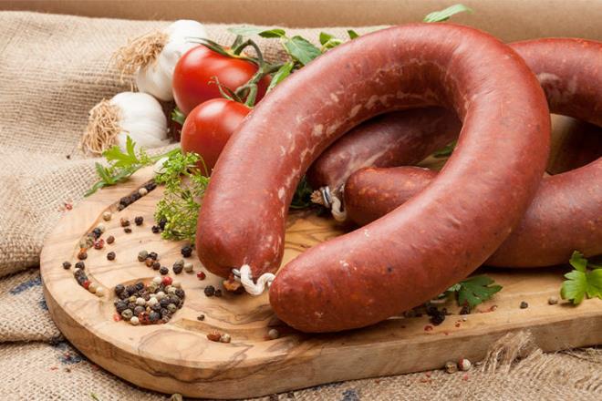 Afyon Sucuu<p>  Afyonkarahisar ilimizin ilk akla gelen rnlerinden Afyon sucuu Trkiye&#8217;nin ilk corafi iaret tescilli rnlerindendir. Afyon Ticaret odas Afyon sucuu iin tescil bavurusunu 2003 ylnda yapt, sre 2004&#8217;te sonuland.